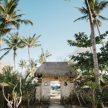 Le Nusa Beach Club Nusa Lembongan  Exterior photo