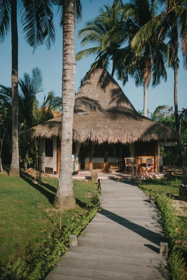 Le Nusa Beach Club Nusa Lembongan  Exterior photo