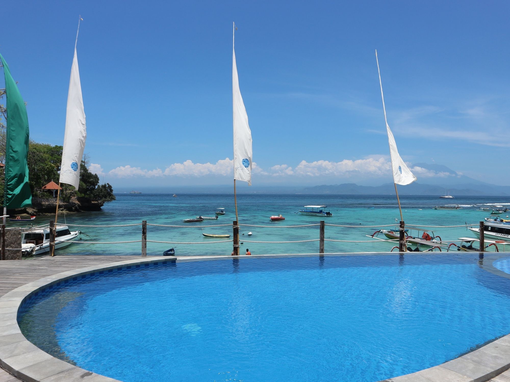 Le Nusa Beach Club Nusa Lembongan  Exterior photo